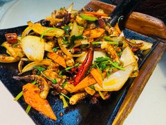 -老码头黑皮肘子锅包肉(赣水路店)