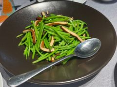 芦蒿香干炒咸肉-芳满庭·江浙小馆(1912店)