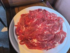 现切吊龙牛肉-三江两海老火锅(北京首店)