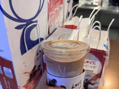 -瑞幸咖啡(华新地铁站地下商业街店)