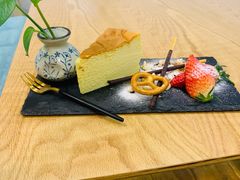 -Rabbit Cafe私房西餐甜点咖啡(栖霞路店)