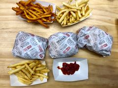 -The Habit Burger Grill 哈比特汉堡(爱琴海店)