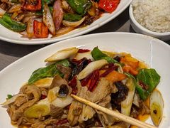 -百味地锅鸡(二店·财校分店)