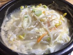 韩式豆芽汤-吴草鸡爪오초닭발韩食堂(融恒盈嘉中心店)