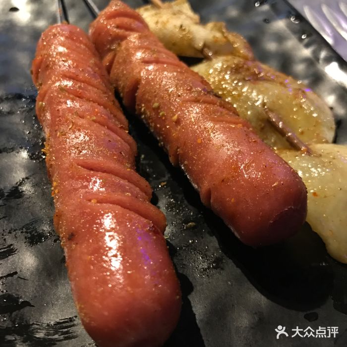魔签麻辣料理馆(云南南路店)烤香肠图片 - 第1张