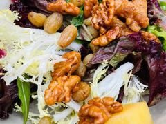 烤菠萝色拉-Golden Lily河内巴黎法越料理餐厅(建国西路店)