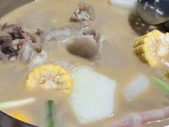 -肥仔文澳门猪骨煲(南京西路店)
