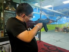 -都市枪神实弹射击俱乐部