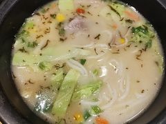 -鸡汤过桥·过桥米线