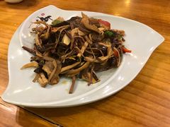 -小厨子私房菜·云南美食店