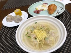 -山明水秀大饭店