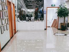 -茂菊口腔连锁(浦东南路店)