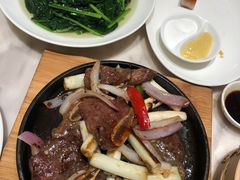 -香港百合居(LCM置汇旭辉广场店)