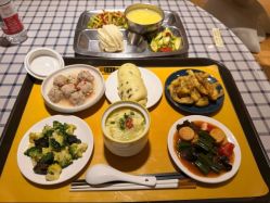 -月之旅·尊 高端月子会所(科馨别墅一店)