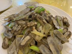 -鑫渔港海鲜本地菜·山海关浑锅(东戴河店)