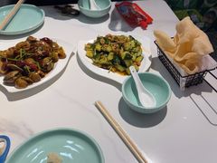 -嗨辣小聚·盘锦河蟹·海鲜烧烤龙虾(盘锦十年好店)