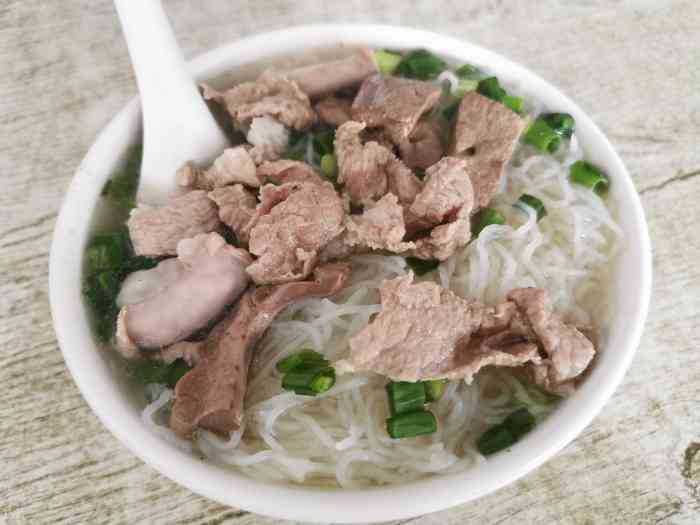 紫金八刀汤(兴源东路店)-"普普通通的店铺,快餐级别的消费,八刀汤是.