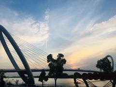 -南京眼步行桥
