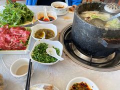 -鲁朗纳麦石锅鸡庄园