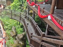 -梭布垭石林景区