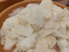 -龍歌自助小火锅(芝罘万达店)