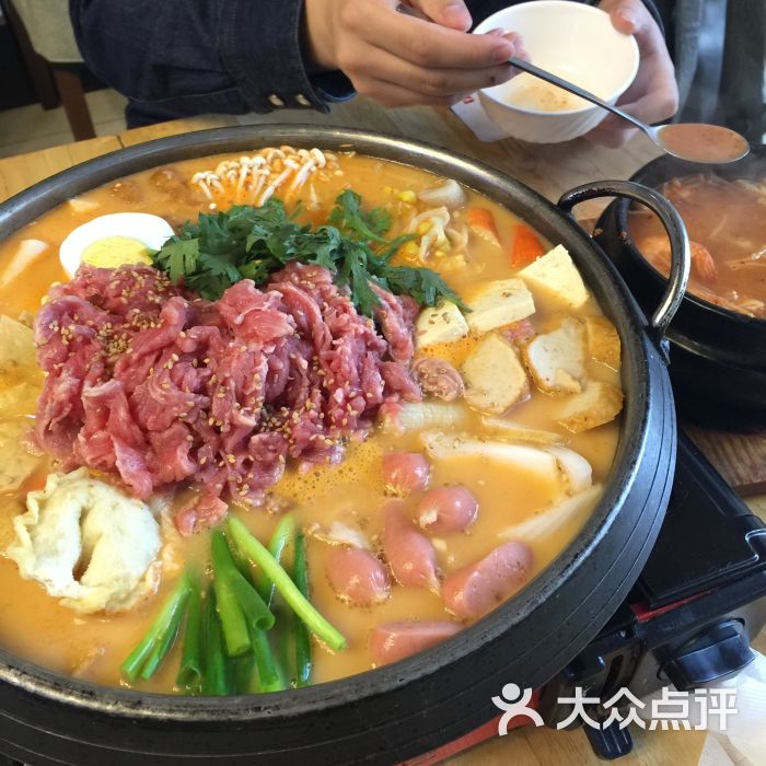 韩国牛肉火锅