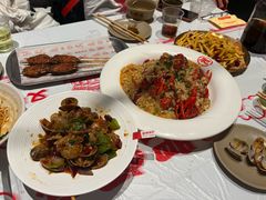-肥肥虾庄·金牌油焖大虾(杨园滨江时代walk店)