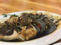 生腌虾蟹拼盘-长平老姿娘夜粥(平东一街店)