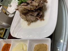 手抓羊肉-飞天大厦清真餐厅