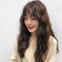 -变画·发型STUDIO