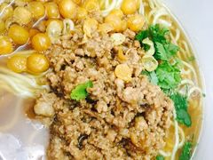 杂酱面（清汤／红汤）-胖胖板凳面