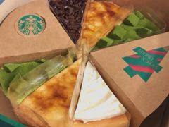 经典草莓千层蛋糕-星巴克(厦门乐群广场分店)