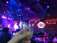 -喜鹊音乐酒馆(西街店)