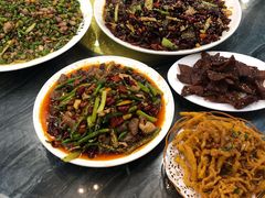 -江湖黑大兔(杨家坪店)