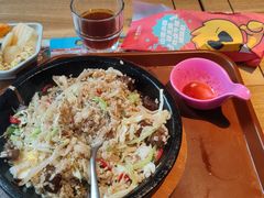 铁板黑椒牛肉饭-豪客来牛排(重庆三峡广场步行街1704店)