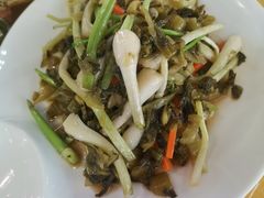 -东方之猪四更烤乳猪(金垦总店)