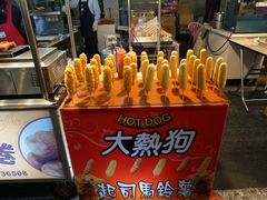-六合夜市