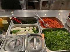 -油梨树 AVOCADO TREE(亮马桥店)