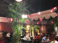 大堂-大匠工房古船木艺术餐厅·猪肚鸡专门店(长白仙岛店)