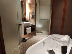 -三亚湾海居铂尔曼度假酒店