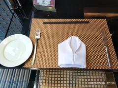 -上海漕河泾万丽酒店