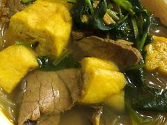 油豆腐牛肉粉丝汤（咖喱）-小杨生煎(金山百联购物中心3楼店)