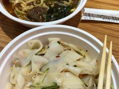-姑娘手肉夹馍·凉皮·粉面(三盛广场店)