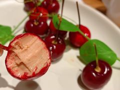 樱桃鹅肝-小大董·烤鸭(凤凰汇店)