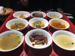 -蓝田九大碗民俗食府(蓝田店)