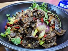 香辣羊肉-茅台镇网红溶洞餐厅·茅帮菜馆