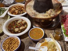 -老蜀铜火锅·酸菜脊骨·麻辣羊蝎子(热闹路店)