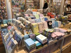 -猫的天空之城概念书店(杭州南宋御街店)