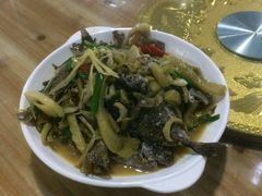 酸菜焖泥猛-田源农家饭店·窑鸡王·海鲜(东部湾·融创店)