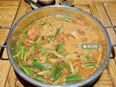 -快活林酸汤鱼鲜品火锅店(甲秀楼店)